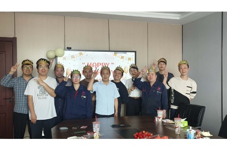 春風(fēng)十里，不如有你！博盛壽星C位出道，快樂(lè)不NG！